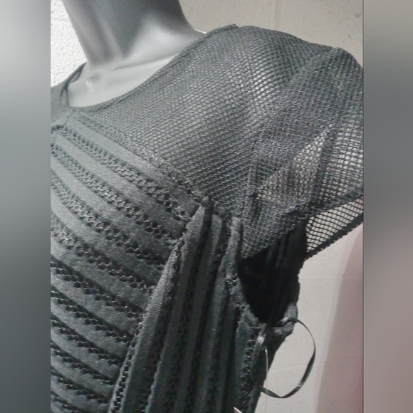 Gabby Skye Black Dress - Picture 4 of 7